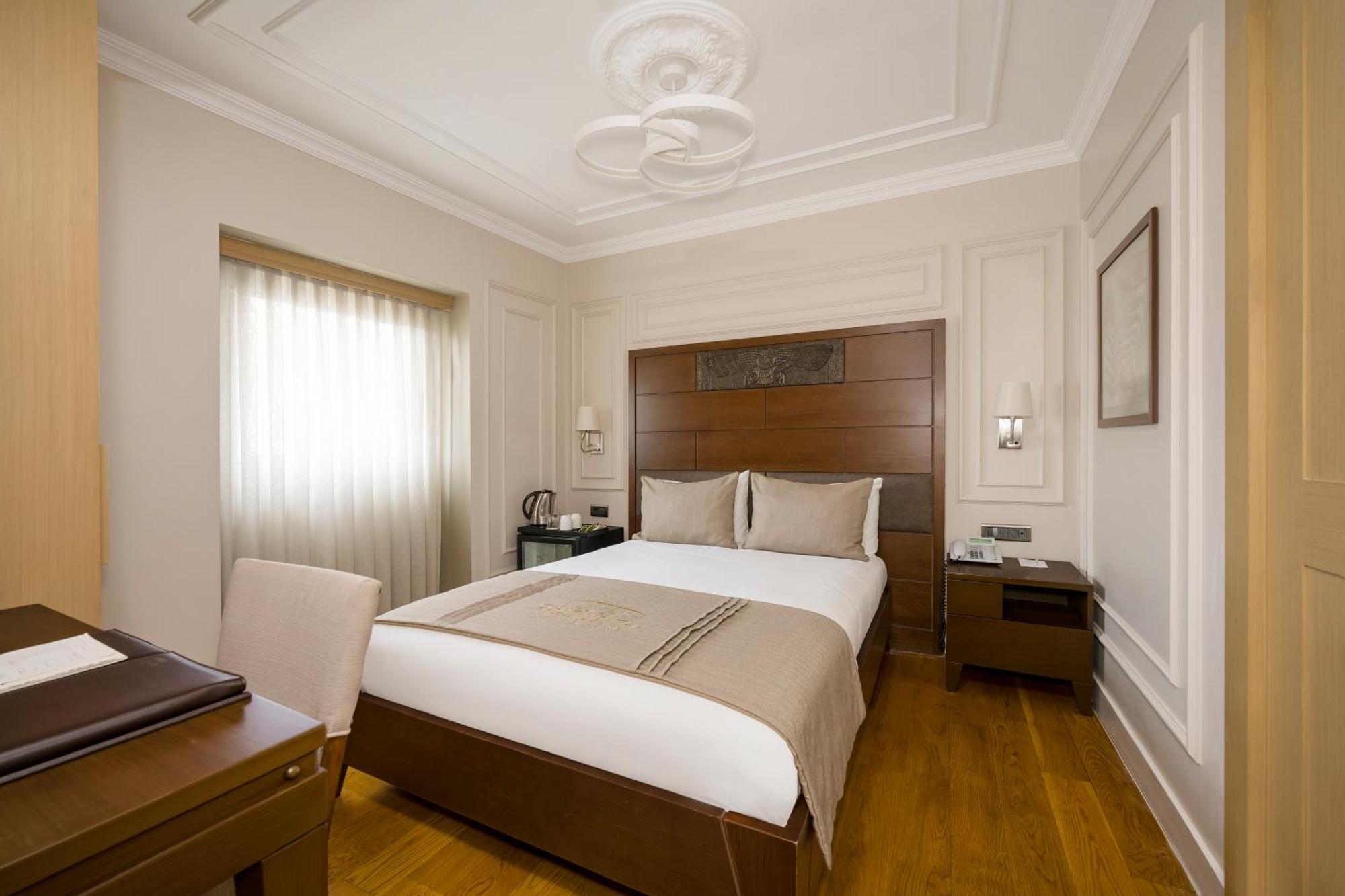 Continental Hotel Pera Стамбул Номер фото